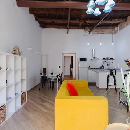 Moderno Nel Centro Storico Apartamento Nápoles